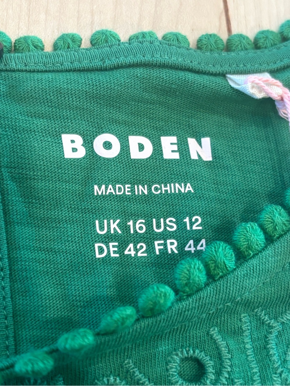 Boden Anya Broderie T-shirt Green Size 12 - Picture 6 of 9
